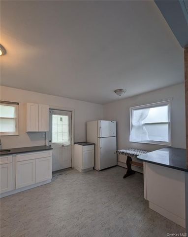 544 Meade Avenue, Bellport, NY 11713