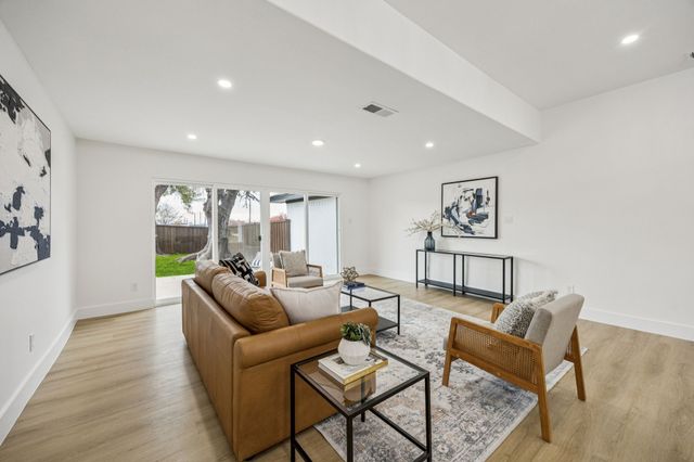 3401 Valley View Lane, Garland, TX 75043