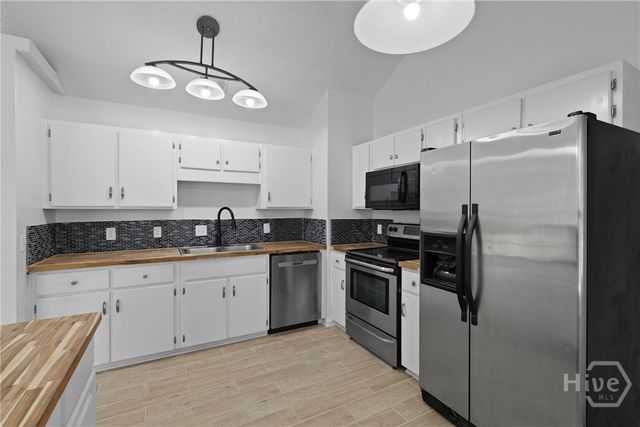 1 Bluelake Boulevard, Pooler, GA 31322