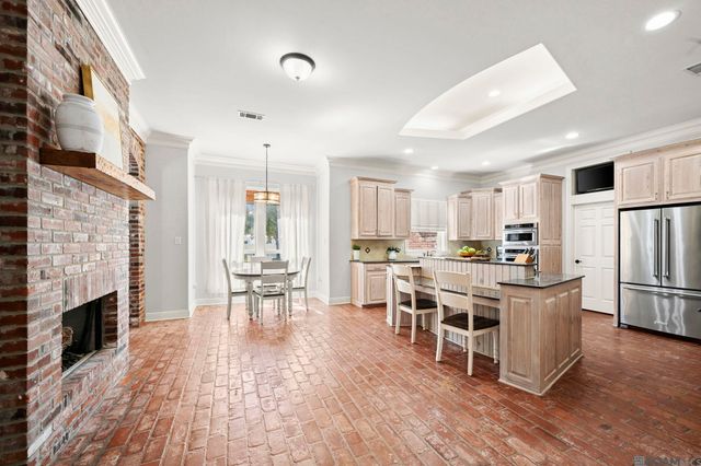 35000 Harmony Ln, Denham Springs, LA 70706