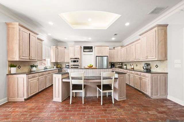 35000 Harmony Ln, Denham Springs, LA 70706