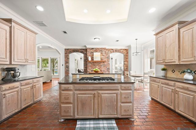 35000 Harmony Ln, Denham Springs, LA 70706