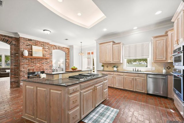 35000 Harmony Ln, Denham Springs, LA 70706