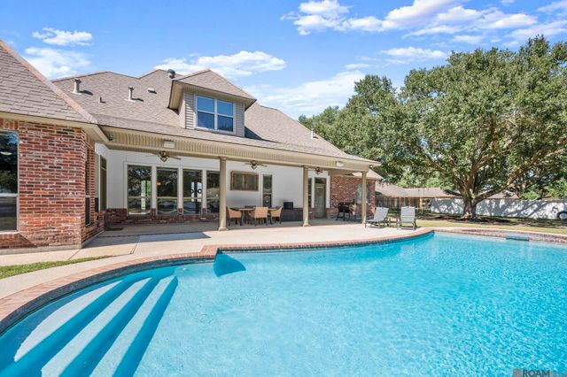 35000 Harmony Ln, Denham Springs, LA 70706