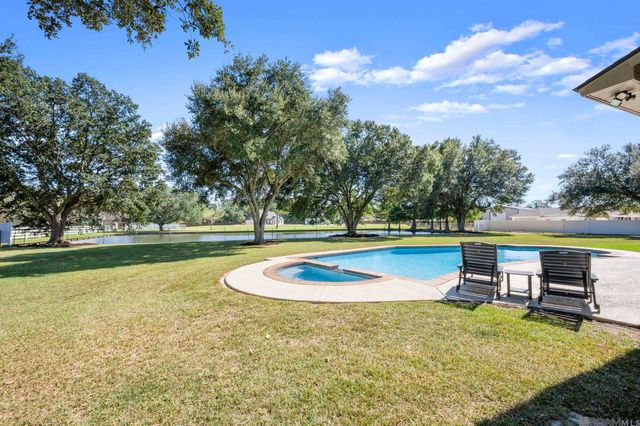 35000 Harmony Ln, Denham Springs, LA 70706