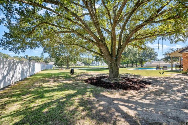 35000 Harmony Ln, Denham Springs, LA 70706