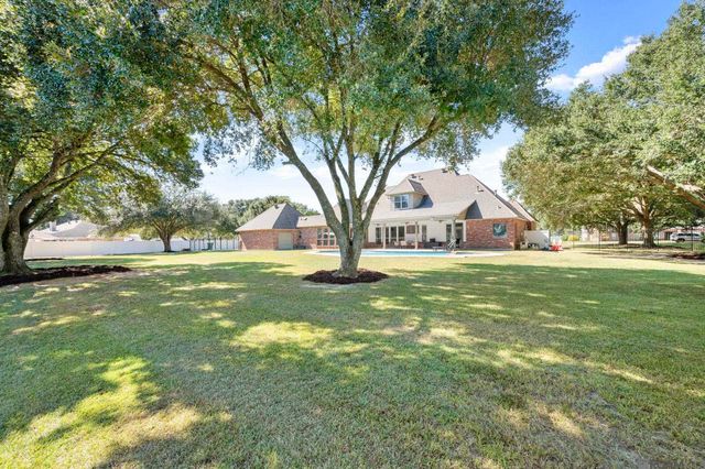 35000 Harmony Ln, Denham Springs, LA 70706