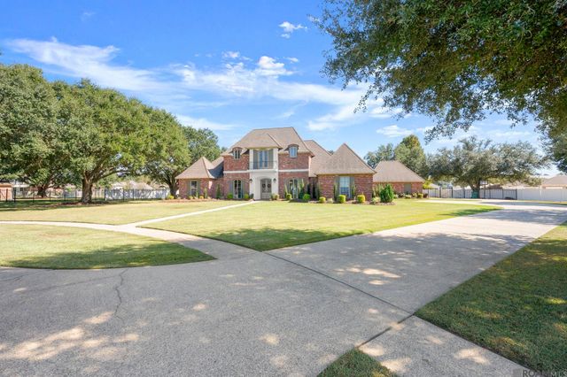 35000 Harmony Ln, Denham Springs, LA 70706