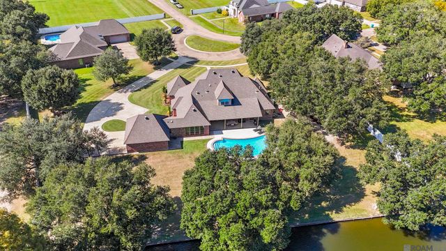 35000 Harmony Ln, Denham Springs, LA 70706