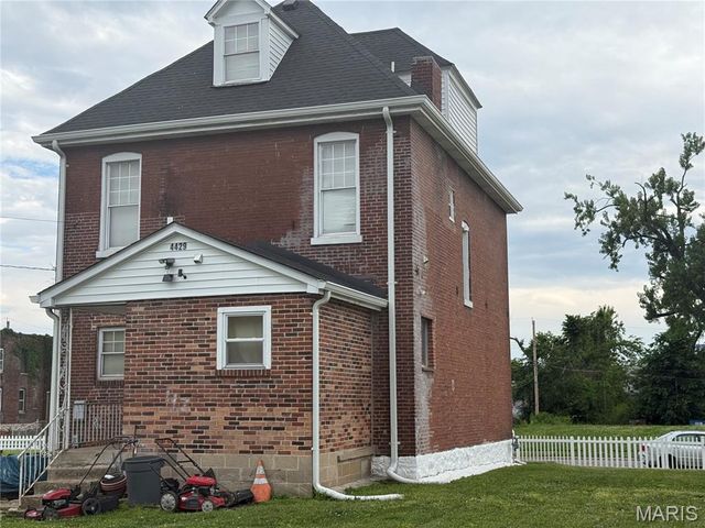 4429 Greer Avenue, St Louis, MO 63115