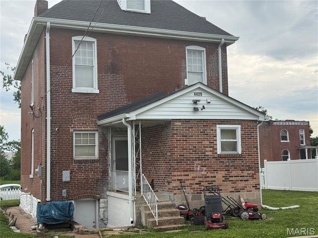 4429 Greer Avenue, St Louis, MO 63115