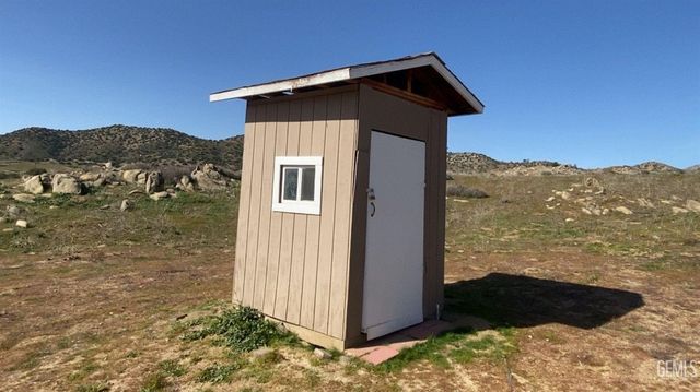 36005 Big Springs Drive, Caliente, CA 93518