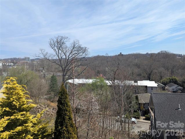 39 Jefferson Drive, Asheville, NC 28801
