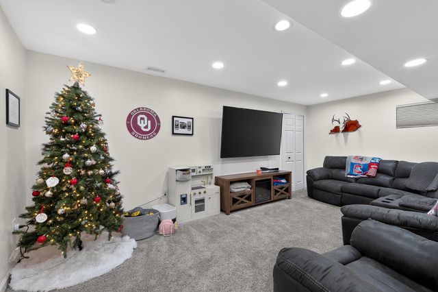 2109 Canyon Court, Hebron, KY 41048