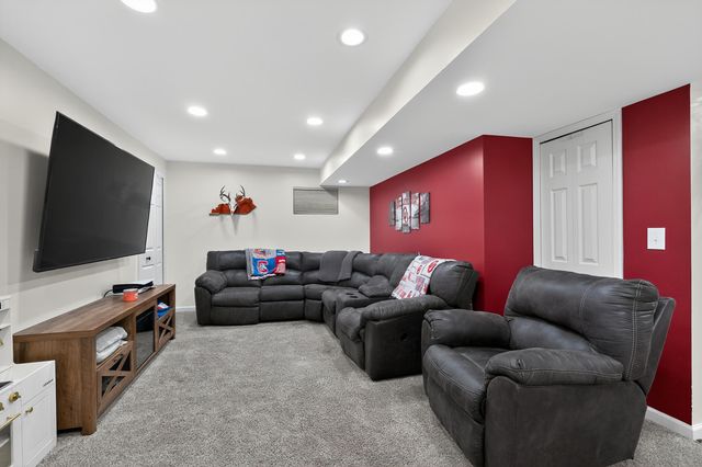 2109 Canyon Court, Hebron, KY 41048