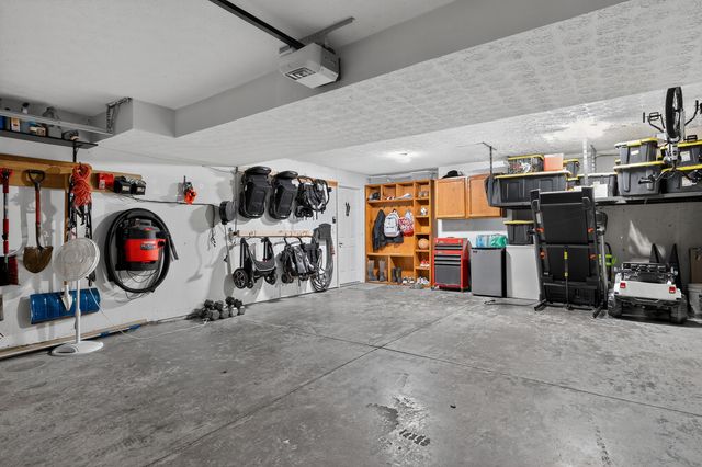 2109 Canyon Court, Hebron, KY 41048