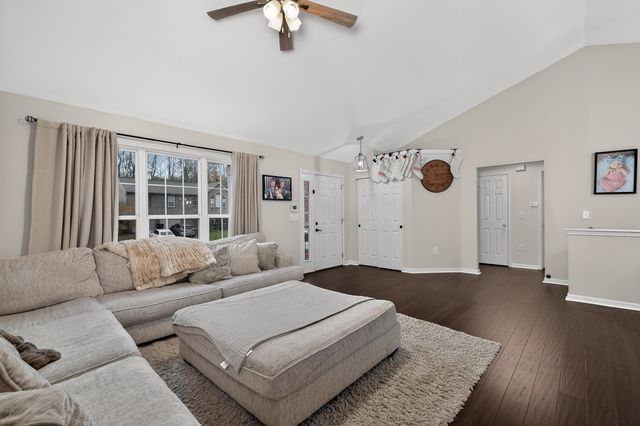 2109 Canyon Court, Hebron, KY 41048