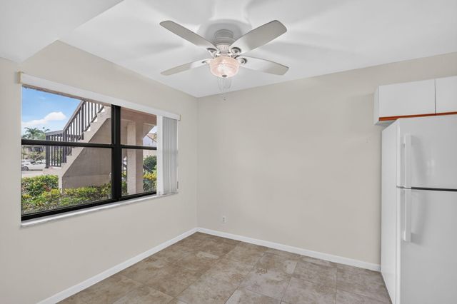 7665 TAHITI Lane 104, Lake Worth, FL 33467