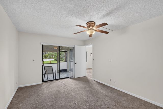 7665 TAHITI Lane 104, Lake Worth, FL 33467