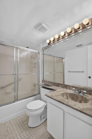 7665 TAHITI Lane 104, Lake Worth, FL 33467