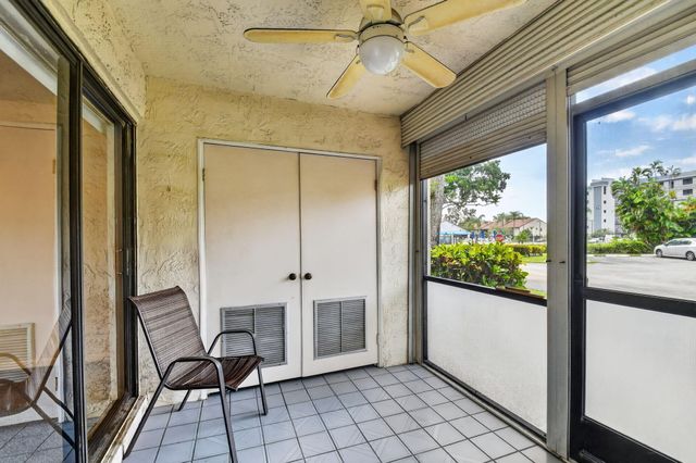 7665 TAHITI Lane 104, Lake Worth, FL 33467