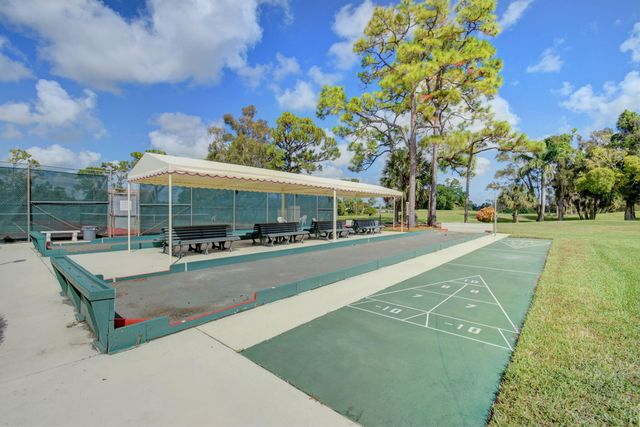 7665 TAHITI Lane 104, Lake Worth, FL 33467