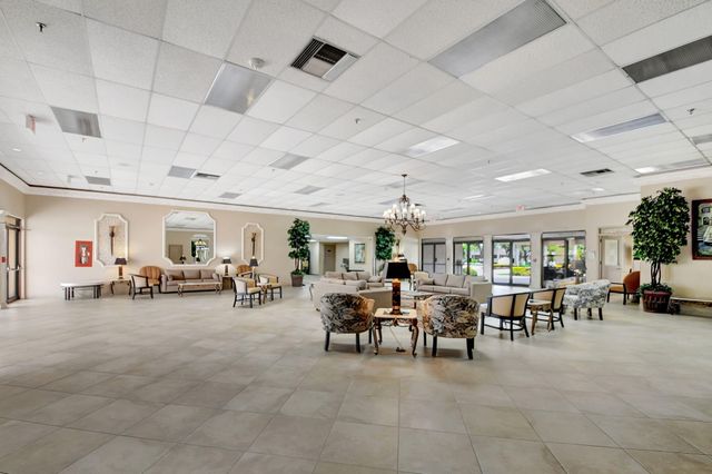 7665 TAHITI Lane 104, Lake Worth, FL 33467