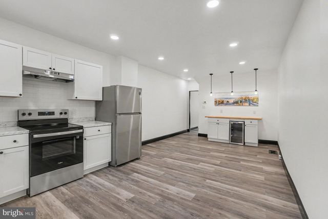 1221 MULBERRY ST, Reading, PA 19604