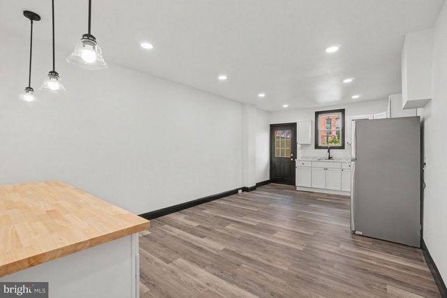 1221 MULBERRY ST, Reading, PA 19604