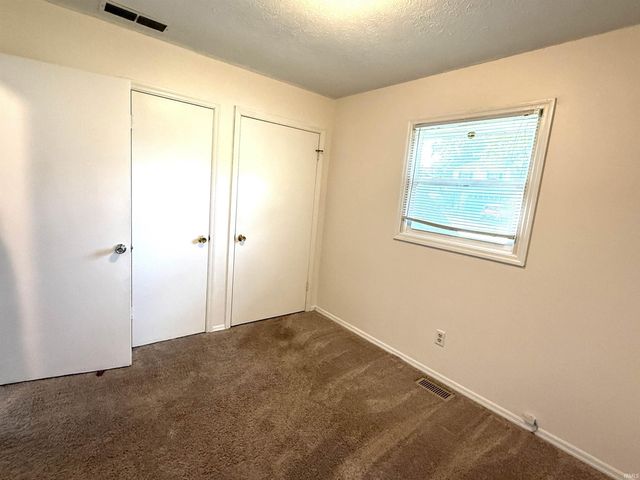 4414 N Ridgewood Drive, Bloomington, IN 47404