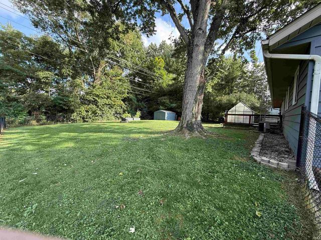 4414 N Ridgewood Drive, Bloomington, IN 47404