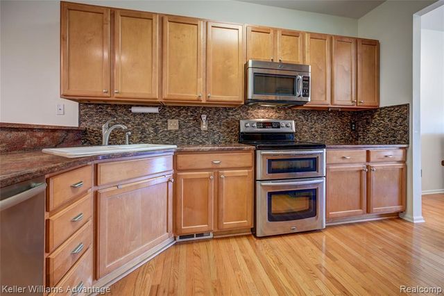 42432 Corlina Drive, Northville, MI 48167