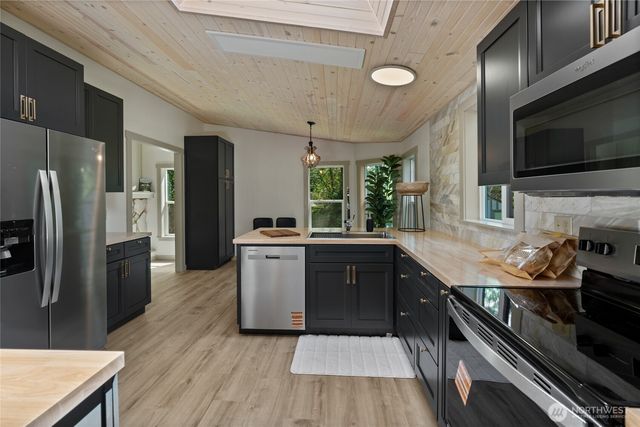 7305 313th Street Ct E, Eatonville, WA 98328