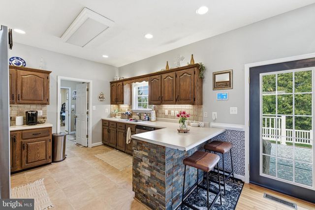 154 W WANDA ST, Stanley, VA 22851