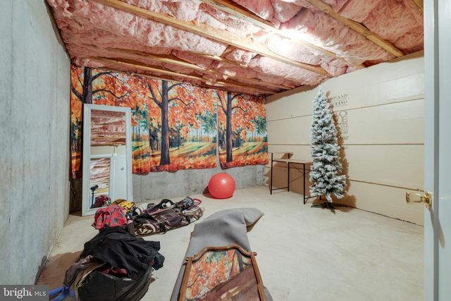 154 W WANDA ST, Stanley, VA 22851