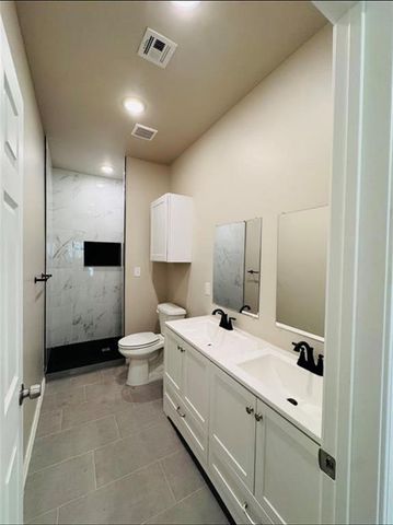 300 NW 122nd Street A & B, Oklahoma City, OK 73114