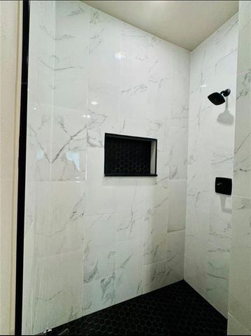 300 NW 122nd Street A & B, Oklahoma City, OK 73114