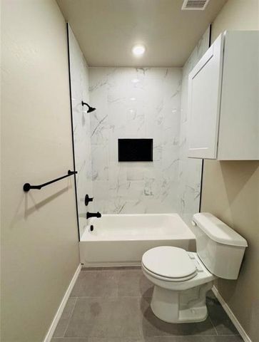 300 NW 122nd Street A & B, Oklahoma City, OK 73114