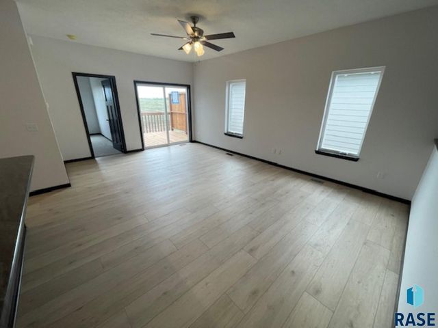 9657 W Tunis Dr Drive, Sioux Falls, SD 57106