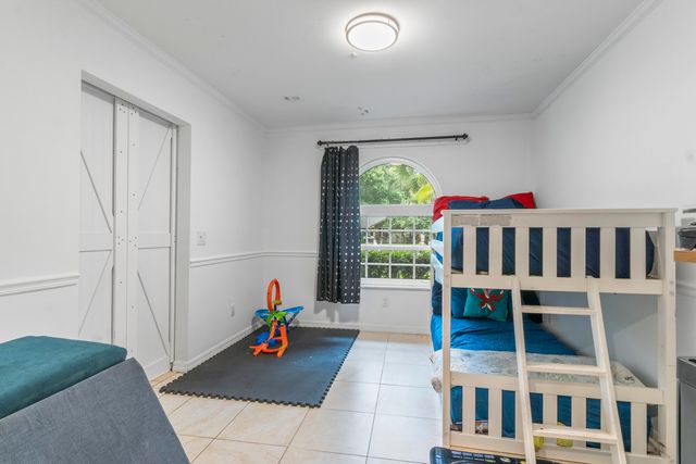 129 38th Court, Vero Beach, FL 32968
