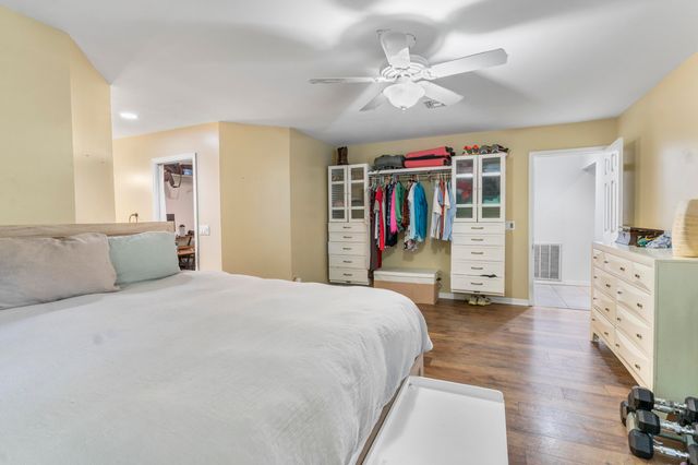 129 38th Court, Vero Beach, FL 32968