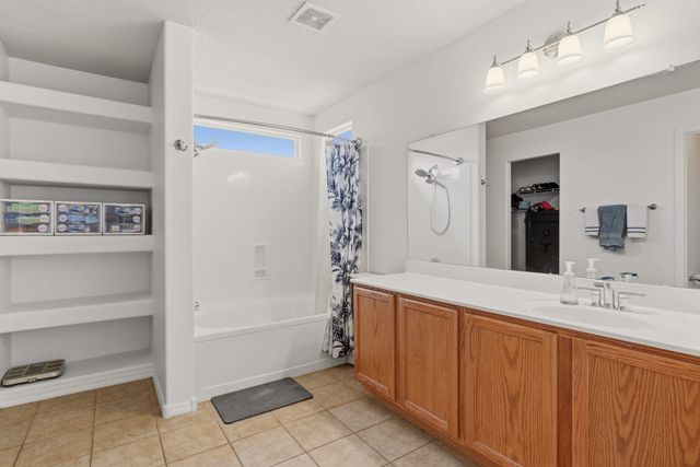 32 Salida Del Sol, Los Lunas, NM 87031