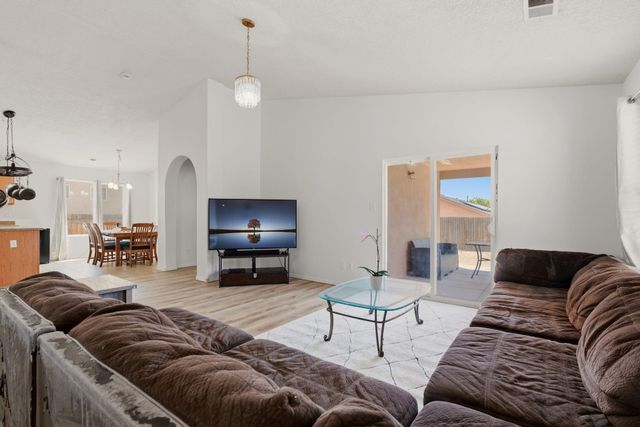 32 Salida Del Sol, Los Lunas, NM 87031