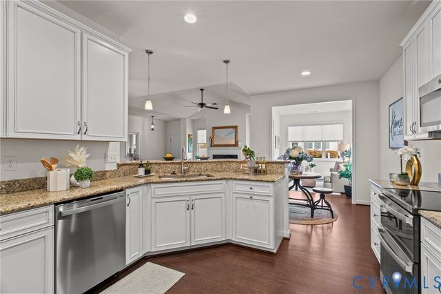 1838 Providence Villas Ct, North Chesterfield, VA 23236