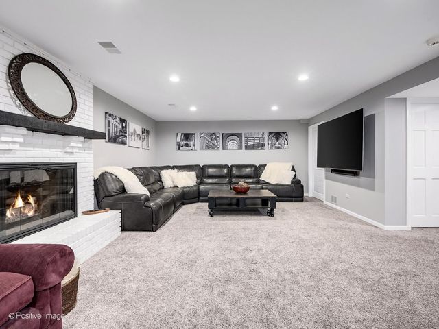 815 Merrill Woods Road, Hinsdale, IL 60521