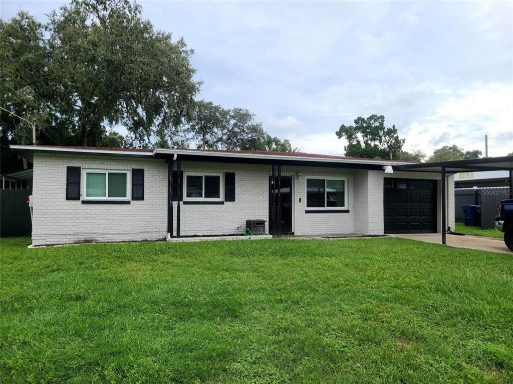 806 W 114TH AVENUE, Tampa, FL 33612