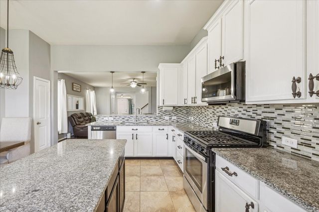 8103 Heartbrook Field Lane, Cypress, TX 77433