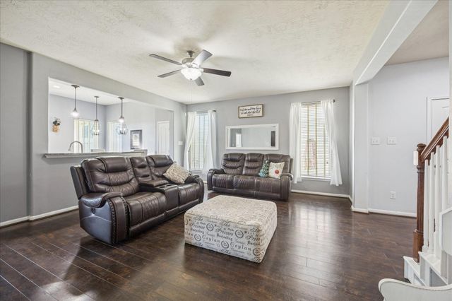 8103 Heartbrook Field Lane, Cypress, TX 77433