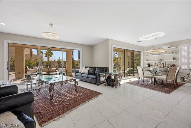 10721 Capesthorne Way, Las Vegas, NV 89135