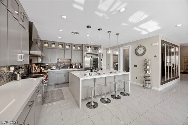 10721 Capesthorne Way, Las Vegas, NV 89135